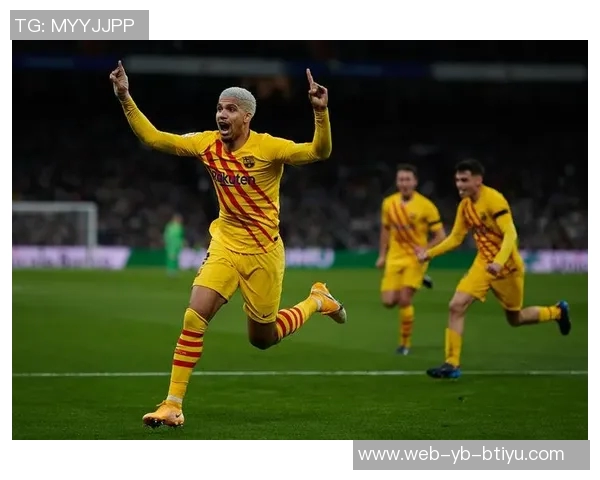 赫伊森因小腿伤缺席国家队训练皇马仍期待他能及时复出迎战国家德比